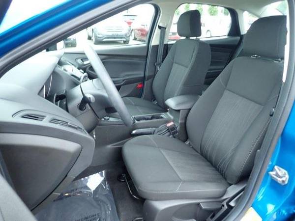 2016 Ford Focus sedan SE (Blue Candy Metallic Tinted for sale in Sterling Heights, MI – photo 13
