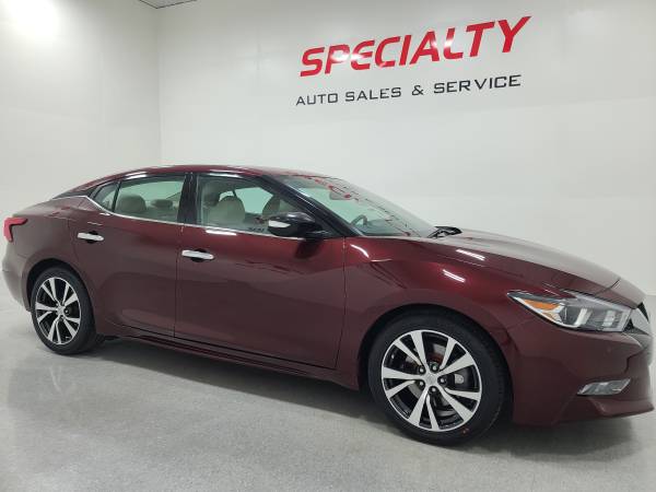 2017 Nissan Maxima 3 5 SV! Nav! Heated Seats! Backup Cam! Remote for sale in Suamico, WI – photo 21