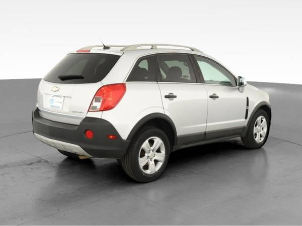 2014 Chevy Chevrolet Captiva Sport LS Sport Utility 4D suv Silver -... for sale in Las Vegas, NV – photo 11
