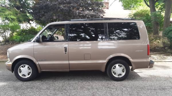 2000 Chevy Astro mini van for sale in South Bend, IN – photo 9