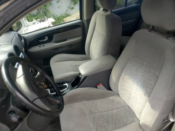 2005 GMC Envoy for sale in Schenectady, NY – photo 5