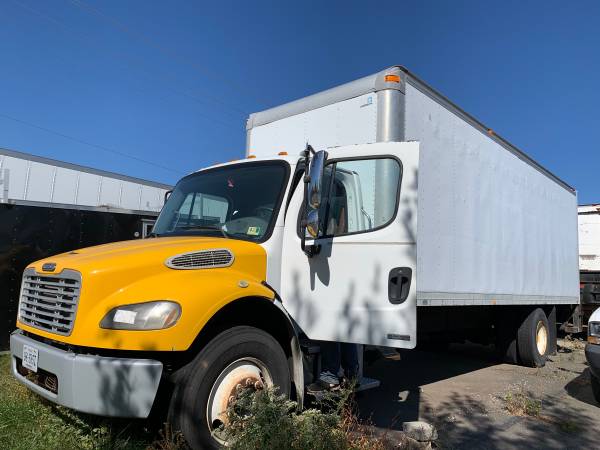 2005 FREIGHTLINER M2 106 ,BOX TRUCK,LIFTGATE,26FT BOX,AUTOMATIC for sale in CHANTILLY, District Of Columbia – photo 5