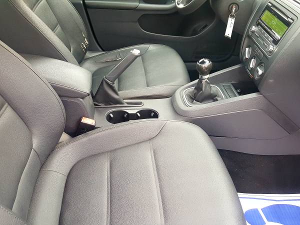 2012 Volkswagen Jetta - Hard to find 5spd/Inspection Complete! for sale in Burnsville, MN – photo 12