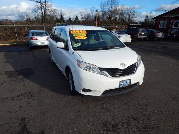 2011 Toyota Sienna LE Minivan 4D for sale in Eugene, OR – photo 2