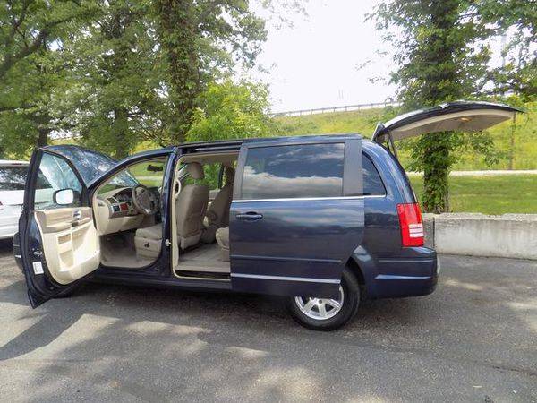 2008 Chrysler Town Country 4dr Wgn Touring for sale in Norton, OH – photo 16