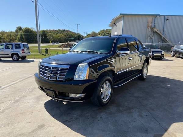 2007 Cadillac Escalade EXT AWD FREE WARRANTY!!! **FREE CARFAX** -... for sale in Catoosa, OK – photo 2