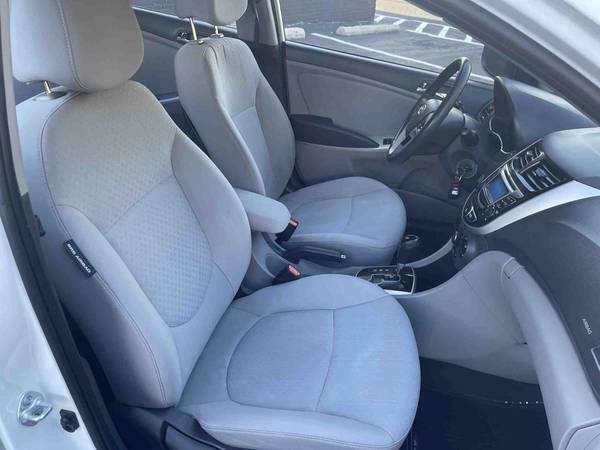 2013 Hyundai Accent SE Hatchback ** 40kmiles!! 1 Owner !! - cars &... for sale in Peachtree Corners, GA – photo 16