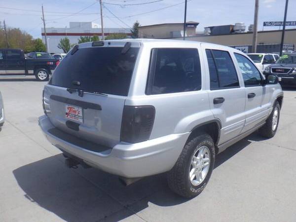 2004 Jeep Grand Cherokee Laredo - - by dealer for sale in Des Moines, IA – photo 2