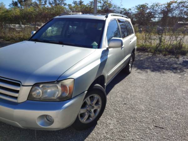 2005 Toyota highlander - cars & trucks - by owner - vehicle... for sale in Summerville , SC – photo 7
