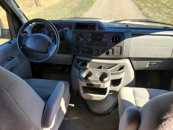 2011 Ford E-350 passenger van low miles for sale in Fort Shaw, MT – photo 7