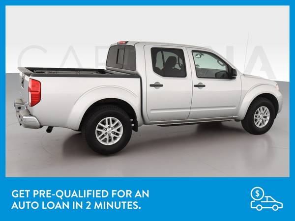 2016 Nissan Frontier Crew Cab SV Pickup 4D 5 ft pickup Silver for sale in Yuba City, CA – photo 9