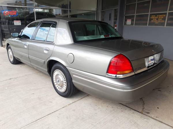 2001 FORD CROWN VICTORIA - cars & trucks - by dealer - vehicle... for sale in MILWAUKEE WI 53209, WI – photo 7