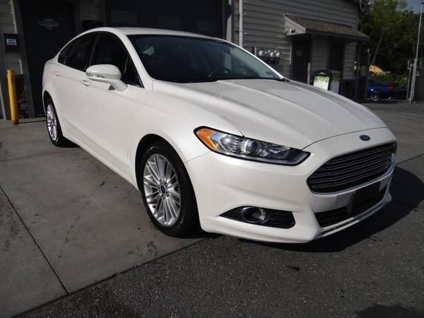 2016 Ford Fusion SE, AWD 49k miles - cars & trucks - by dealer -... for sale in Shillington, PA – photo 3