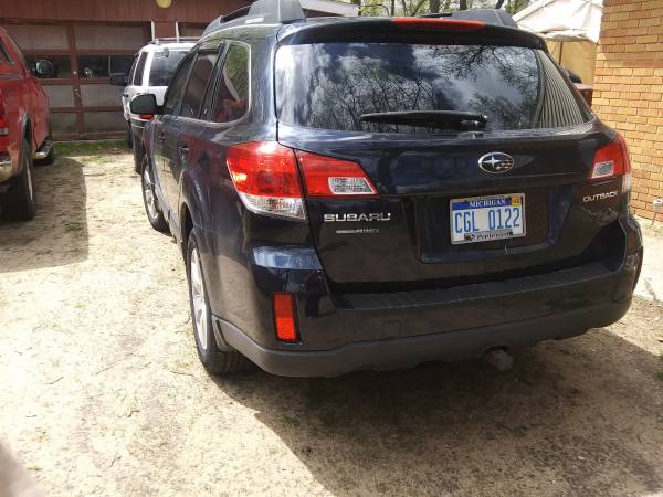 2012 Subaru Outback for sale in Muskegon, MI – photo 3