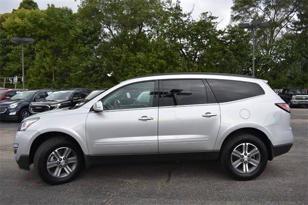 ✔️2017 Chevrolet Traverse 2LT FWD Certified Bad Credit Ok EMPLOYEE... for sale in Fox_Lake, IL – photo 9