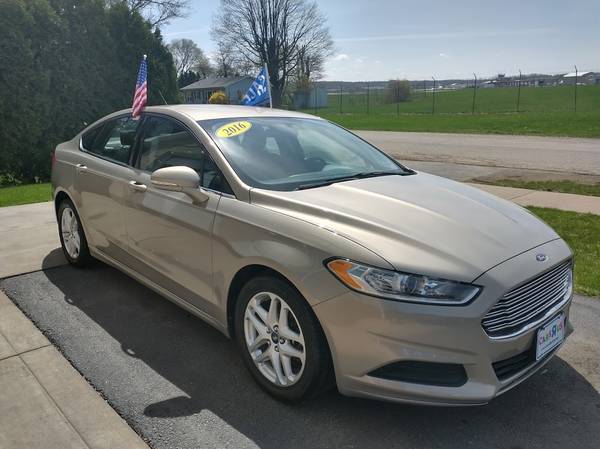 2016 Ford Fusion SE - - by dealer - vehicle automotive for sale in Erie, PA – photo 3