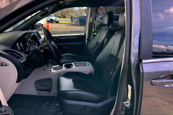 2019 Dodge Grand Caravan SXT Wagon Minivan, Passenger - cars & for sale in Eugene, OR – photo 10