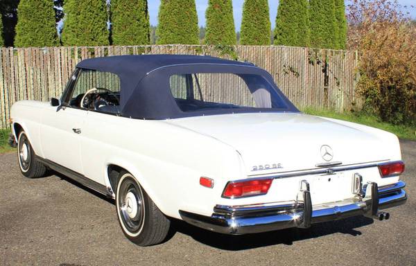 Lot 136 - 1966 Mercedes 250 SE Cabriolet Lucky Collector Car Auction for sale in Other, FL – photo 14