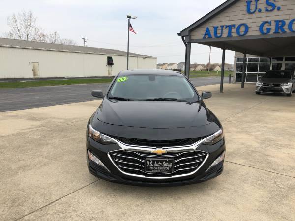 2019 CHEVROLET MALIBU LT - - by dealer - vehicle for sale in Greenfield, IN – photo 2