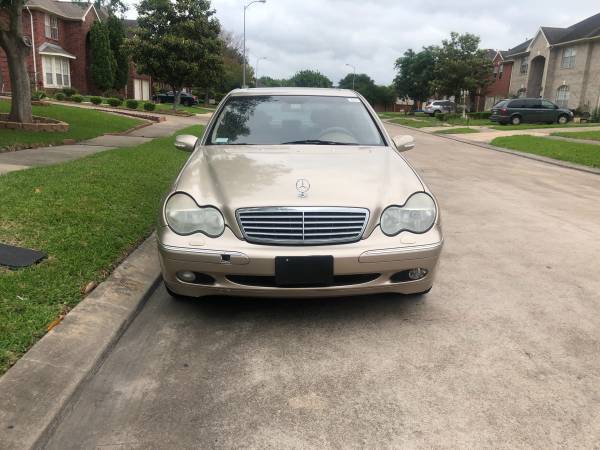 2003 Mercedes C240, clean leather, cold a/c, clean title Runs & drives for sale in Houston, TX – photo 12