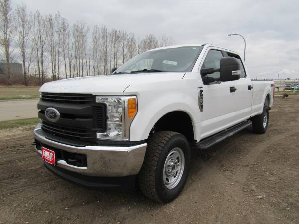 2017 FORD F250 - CREW CAB - LONG BOX (8ft) - 4X4 - 6 2 LITER V8 GAS for sale in Moorhead, ND – photo 2