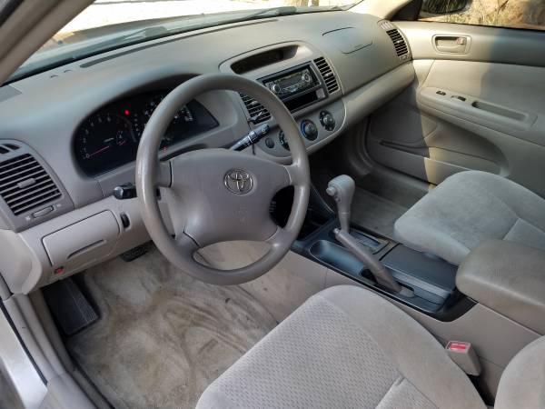 2002 Toyota Camry LE for sale in Underwood, OR – photo 2