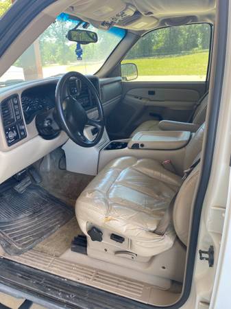 2002 Chevy Suburban - New Transmission! for sale in Bryan, TX – photo 5