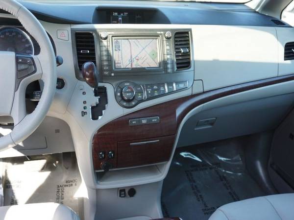 2011 Toyota Sienna Limited 7-Passenger Passenger Van for sale in Sacramento , CA – photo 19