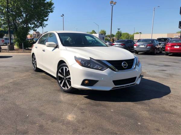 2018 NISSAN ALTIMA SR - - by dealer - vehicle for sale in Alcoa, TN – photo 2