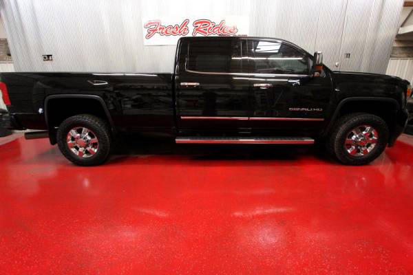 2016 GMC Sierra 3500HD 4WD Crew Cab 167 7 Denali - GET APPROVED! for sale in Evans, WY – photo 4