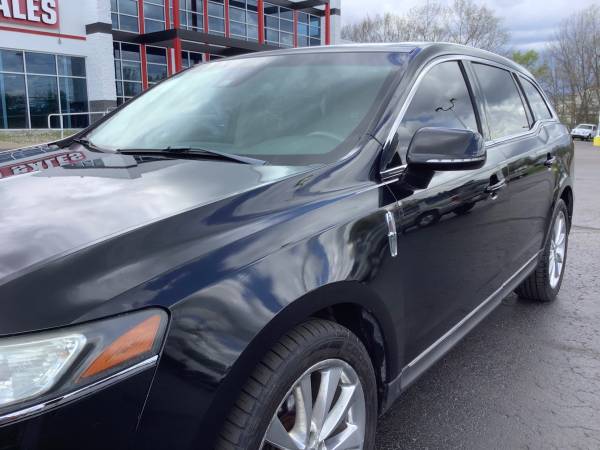 Nice! 2010 Lincoln MKT! 3rd Row! Fully Loaded! - - by for sale in Ortonville, MI – photo 10