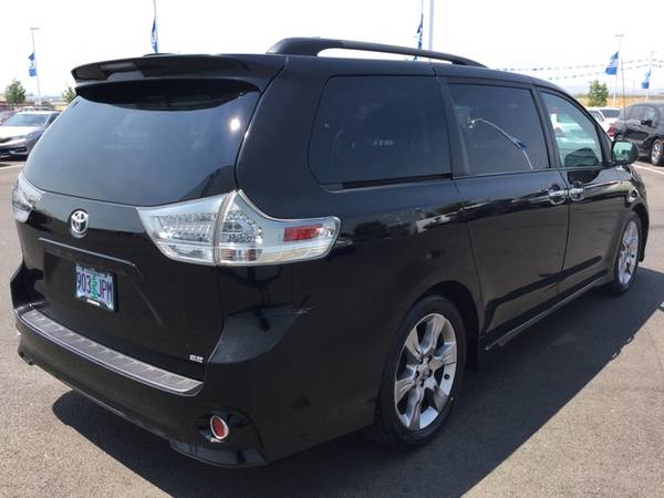 2014 Toyota Sienna 5dr 8-pass Van V6 Se Fwd for sale in Medford, OR – photo 7