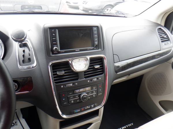 2013 Chrysler Town and Country Touring Red for sale in Des Moines, IA – photo 10