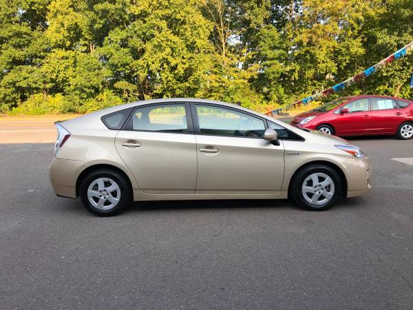 ✔ 2010 Toyota Prius ☀ Bluetooth ☀ One Owner ☀ - cars & trucks - by... for sale in Bethany, CT – photo 6