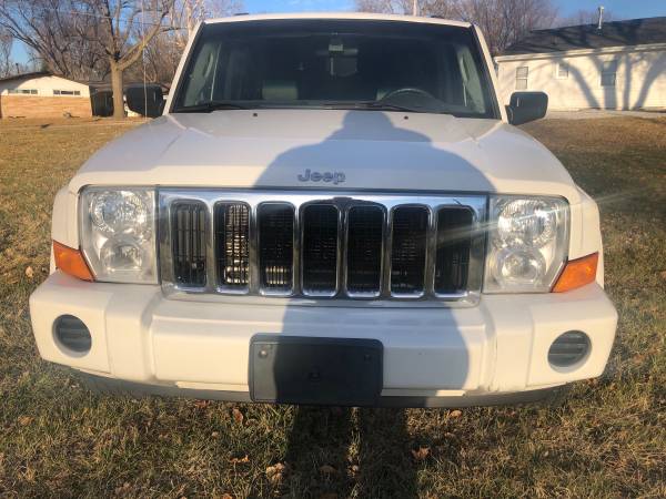 2007 Jeep Commander - cars & trucks - by dealer - vehicle automotive... for sale in Lincoln, NE – photo 2