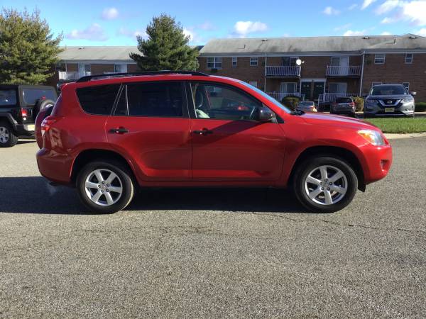 TOYOTA RAV 4 - EXCELLENT - 4x4 - cars & trucks - by owner - vehicle... for sale in South River, NJ – photo 4