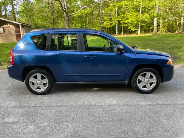 2010 Jeep Compass 4X4 - LOW MILES - NEW TIRES - CHECK OUT PHOTOS for sale in Other, WV – photo 23