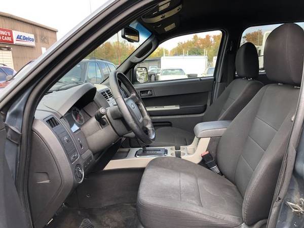 2010 Ford Escape - 6 month/6000 MILE WARRANTY// 3 DAY RETURN POLICY... for sale in Fredericksburg, VA – photo 5