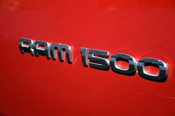 2007 Dodge Ram 1500 4x4 Truck 4WD Quad Cab SLT Crew Cab for sale in Waterbury, NY – photo 13