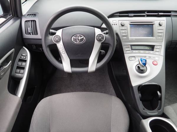 2014 Toyota Prius Three - - by dealer - vehicle for sale in Glendale, CA – photo 10