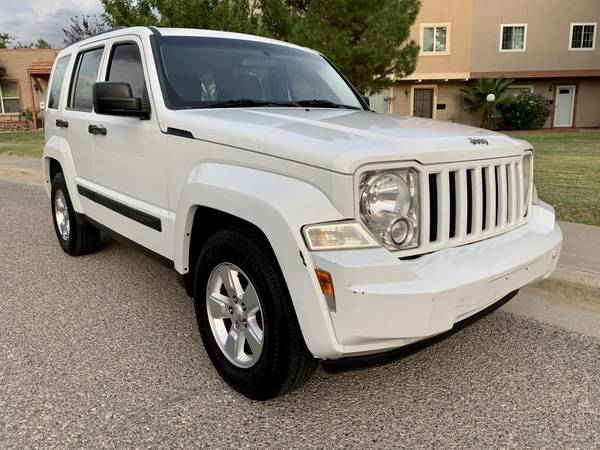 ✅ 2012 JEEP LIBERTY SPORT / CLEAN TITLE / CLEAN CARFAX! for sale in El Paso, TX – photo 3