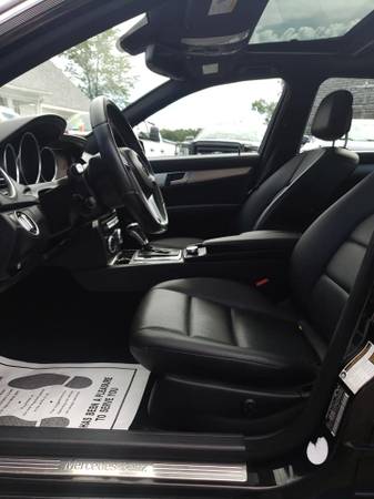 14 Mercedes Benz C300 4Matic BLACK on BLACK 5YR/100K WARRANTY INCLUDED for sale in METHUEN, RI – photo 12