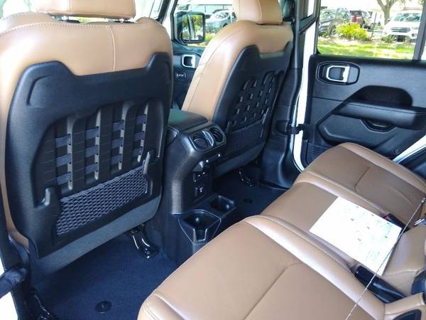 2020 Jeep Gladiator Rubicon~ ONLY 6K MILES~ 1-OWNER~ CLEAN CARFAX~... for sale in Sarasota, FL – photo 5