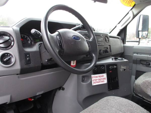 2016 Ford Econoline Commercial Cutaway E-450 18 FOOT, 24 PASSENGER for sale in south amboy, WV – photo 12