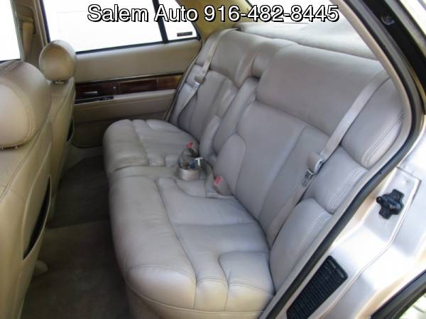 1999 Buick LeSabre CUSTOM - LOW MILEAGE - LEATHER AND POWERED SEATS - for sale in Sacramento , CA – photo 11