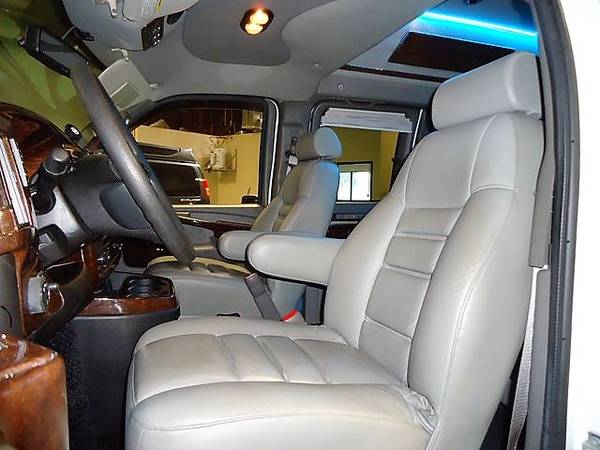 2014 Chevrolet 9 Pass Presidential Regency Conversion Van LIKE NEW for sale in salt lake, UT – photo 15