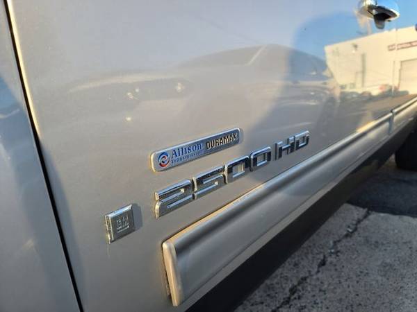 GMC Sierra 2500 HD Crew Cab - BAD CREDIT BANKRUPTCY REPO SSI RETIRED... for sale in Philadelphia, PA – photo 7