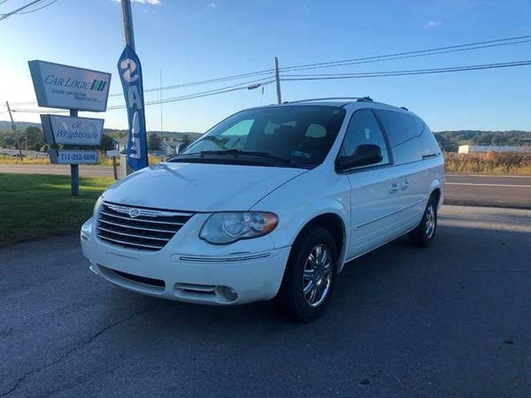 2006 Chrysler Town and Country Limited 4dr Extended Mini Van for sale in Wrightsville, PA – photo 4