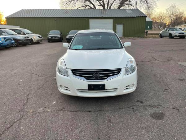 2012 Nissan Altima (Bargain) 124,xxx. - cars & trucks - by dealer -... for sale in Sioux Falls, SD – photo 2
