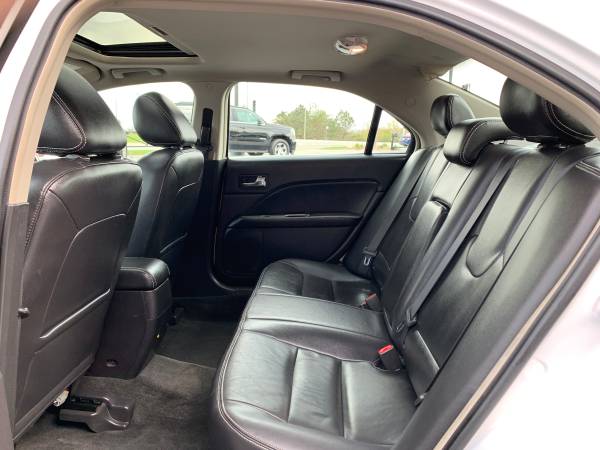 2011 Ford Fusion SEL - Leather & Sunroof - 85k miles! - cars & for sale in Oak Forest, IL – photo 18